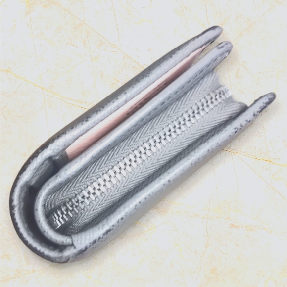 Prada Tri Color Saffiano Leather Wallet Greyish/Blue & Pink/Tan w/C.O. 🌸 - Picture 10 of 13